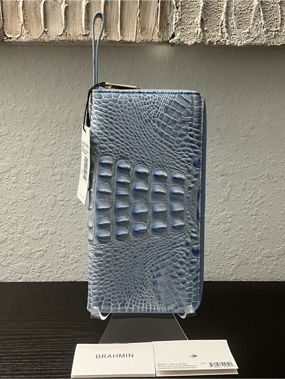 Brahmin Skyler HEAVENLY BLUE MELBOURNE Leather Travel Wallet - Picture 4 of 7